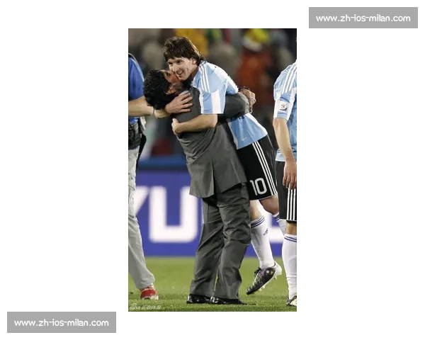 梅西挥臂维蒂尼亚引争议,赛后拥抱化解恩怨 梅西挥臂维蒂尼亚引争议,赛后拥抱化解恩怨