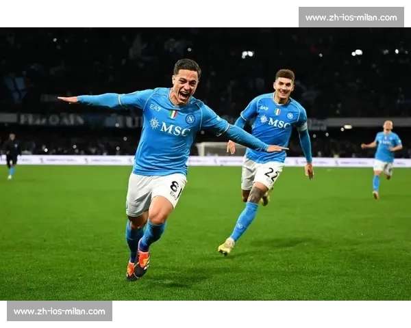 费内巴切询价安古伊萨，那不勒斯坚守 3000 万欧标价